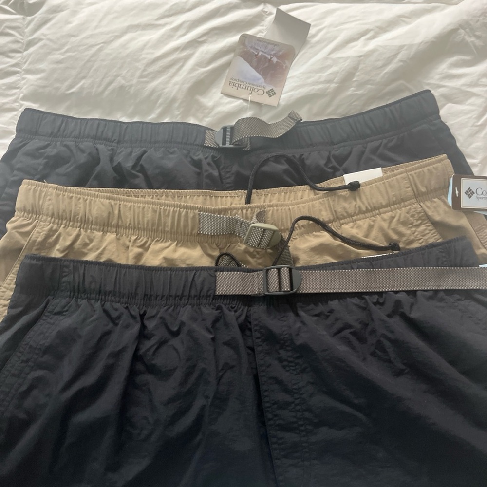 Three pair men’s Columbia nylon cargo short size XXL all three are new tags